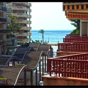 https://sunflatholidays-calle-saragossa-vistas-mar.catalonia-hotels.com