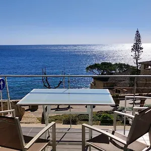 https://apartamento-frente-al-mar-en-la-mejor-ubicacion-de-calella.topcostabravahotels.com